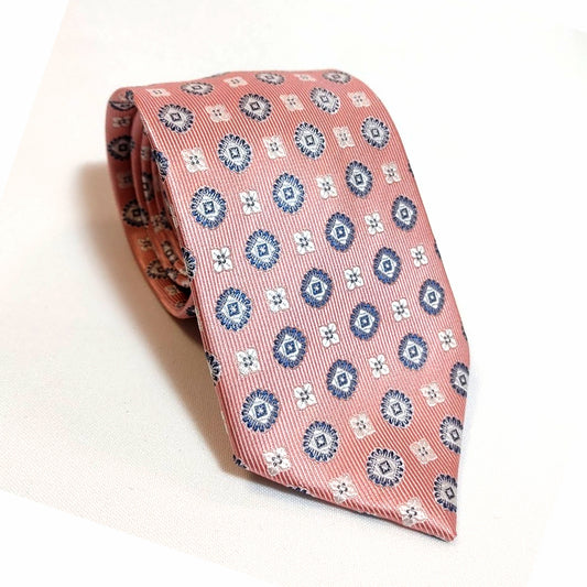 CORBATA CON MEDALLONES