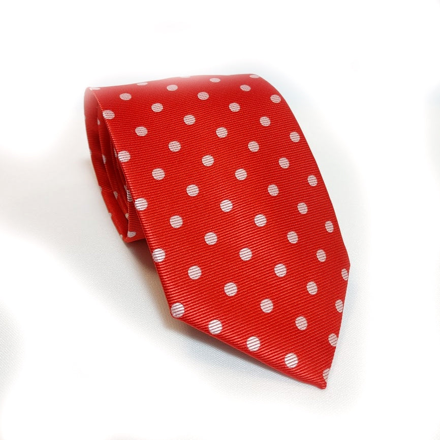 CORBATA LUNARES